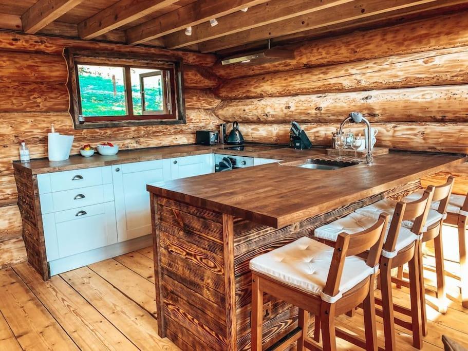 Log Cabin/Hot Tub On Private Lake Jurassic Coast Bridport Eksteriør billede
